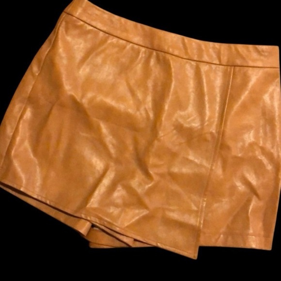 Iris Tan Faux Leather Wrap Mini Skort - Picture 2 of 6
